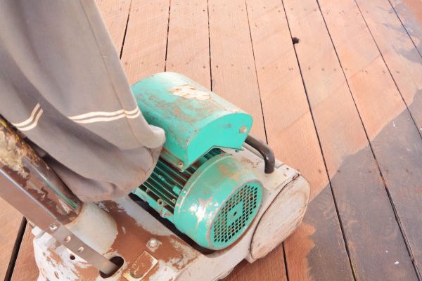 Cost of Cedar Deck Sanding in Salem